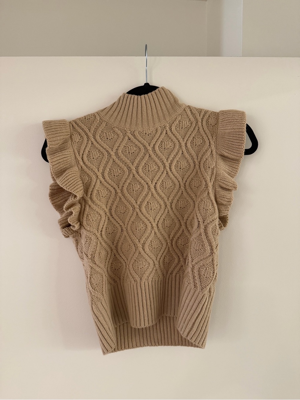 Women’s Sleeveless Cable Knit Turtleneck Sweater Vest in Beige